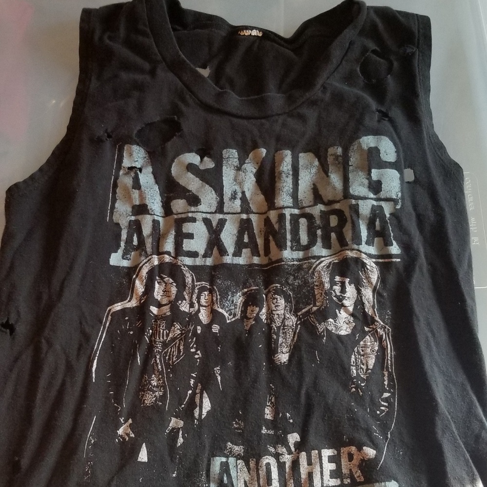 Asking Alexandria tank